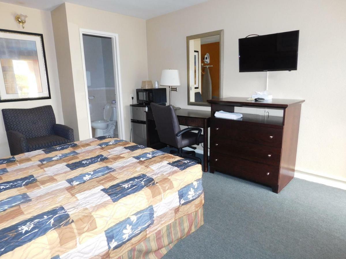 University Inn Downtown Tampa Buitenkant foto